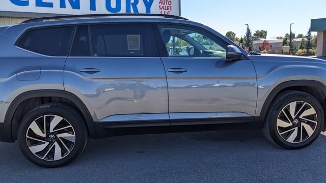 Used 2024 Volkswagen Atlas SE image 12