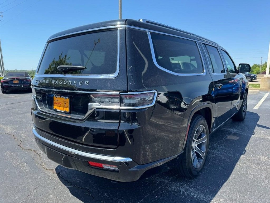 Used 2024 Jeep Grand Wagoneer L 4WD image 3