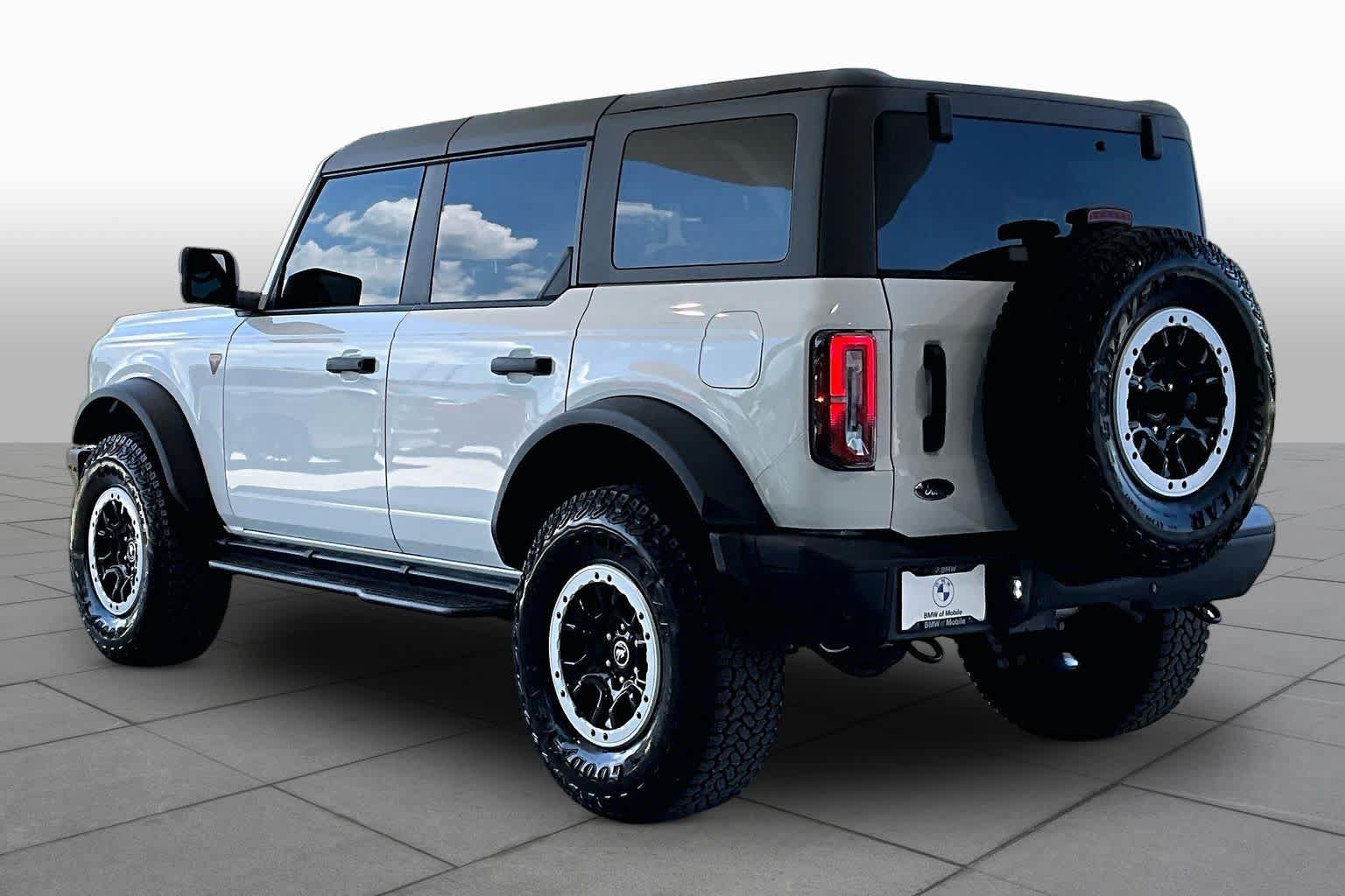 Used 2025 Ford Bronco Badlands AWD/4WD image 11
