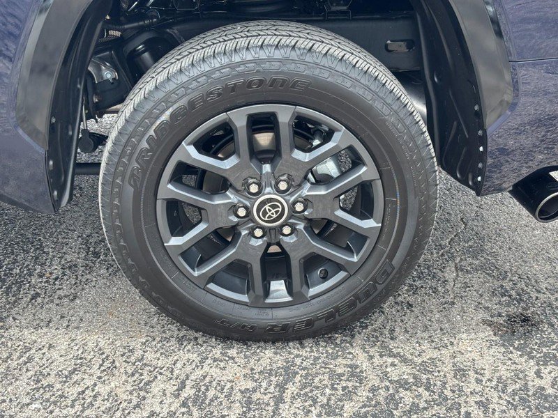 Used 2023 Toyota Tundra Platinum AWD/4WD image 12