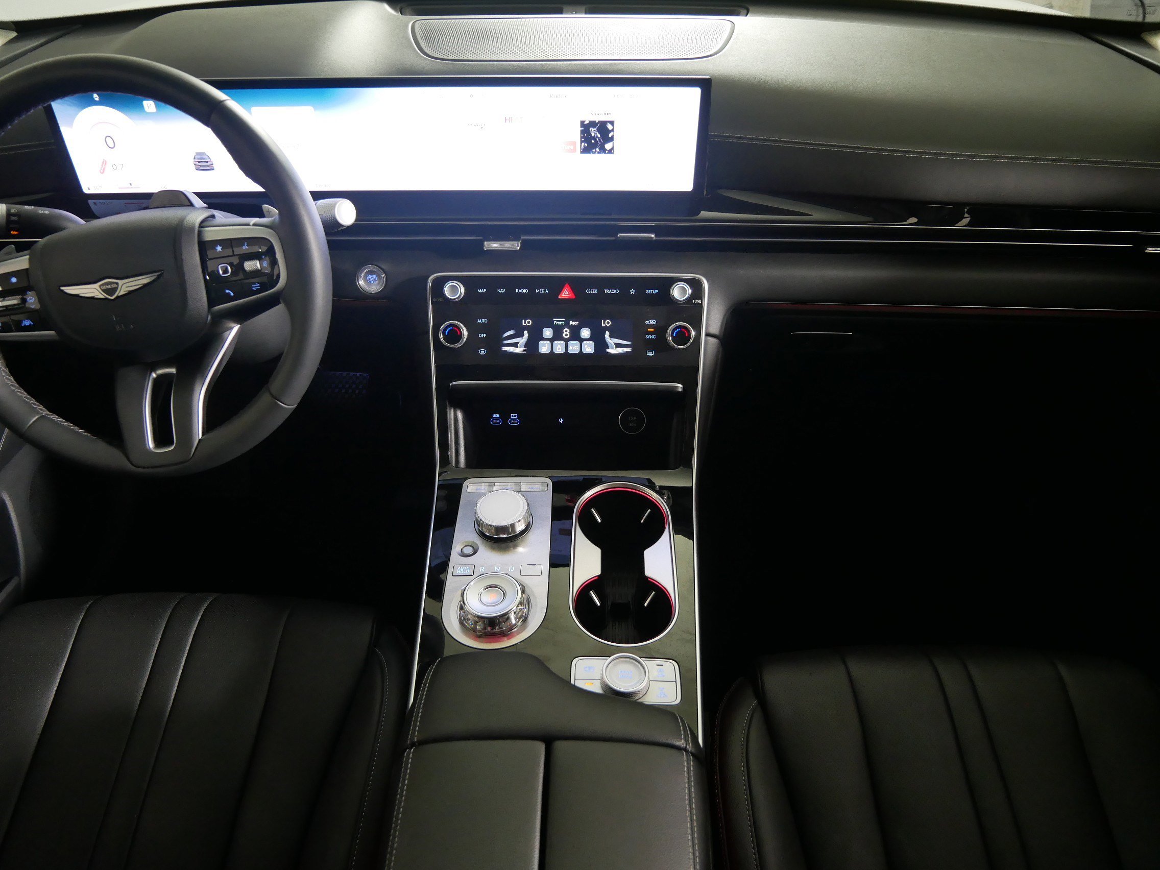 Used 2025 Genesis GV80 2.5T Standard AWD/4WD image 10