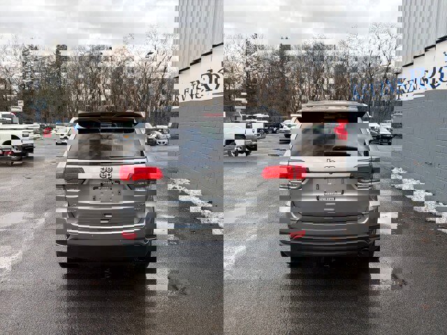 Used 2015 Jeep Grand Cherokee Limited image 7