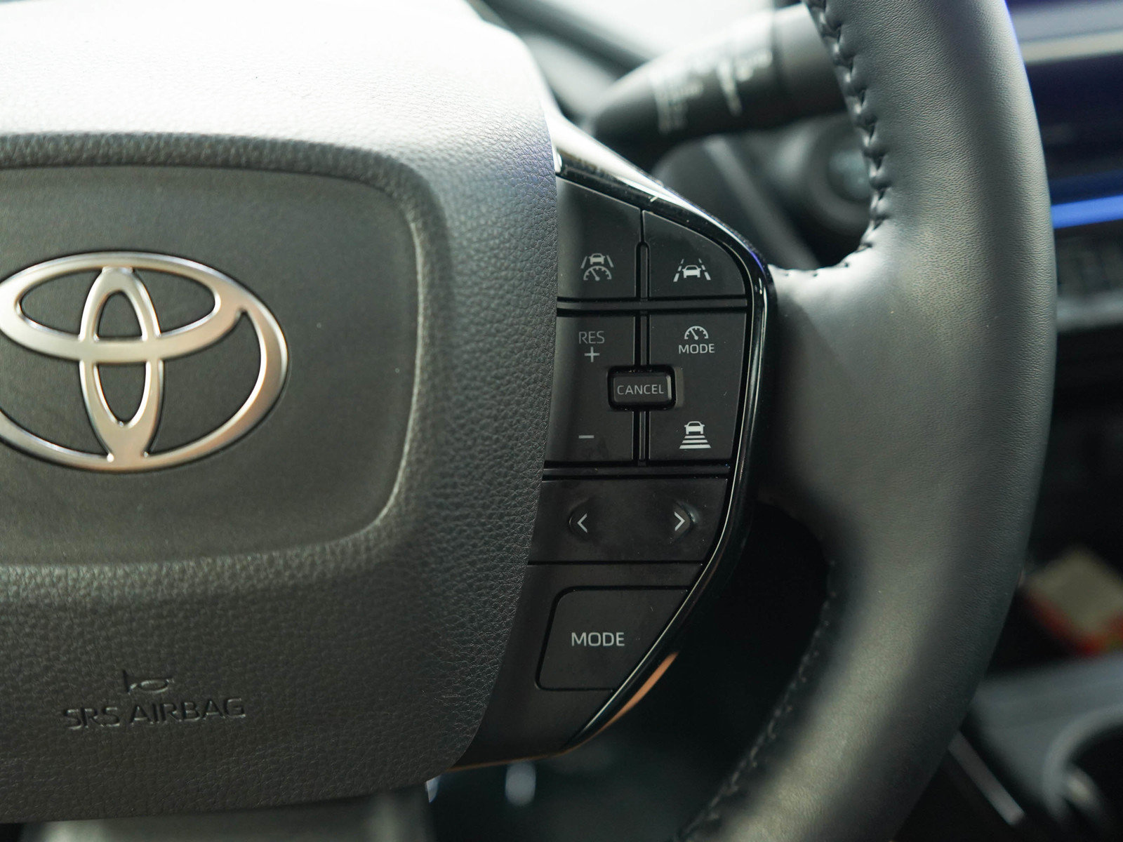 Used 2023 Toyota Prius XLE AWD/4WD image 23