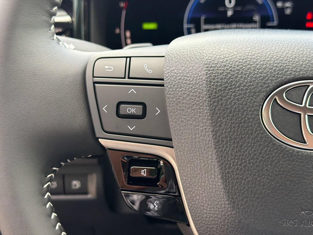 New 2026 Toyota Camry Hybrid FWD image 25