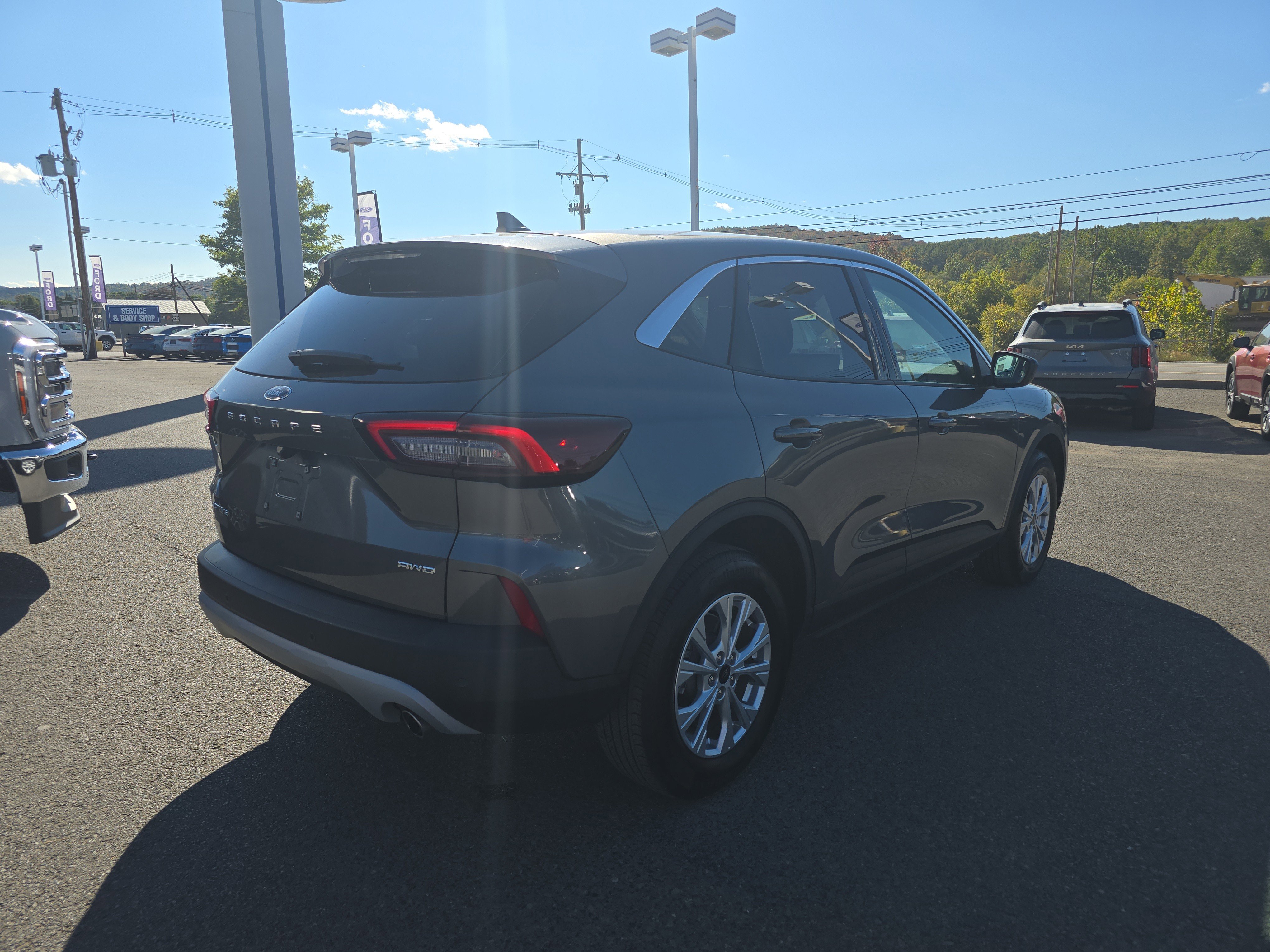 Used 2023 Ford Escape Active w/ Tech Pack #1 image 3