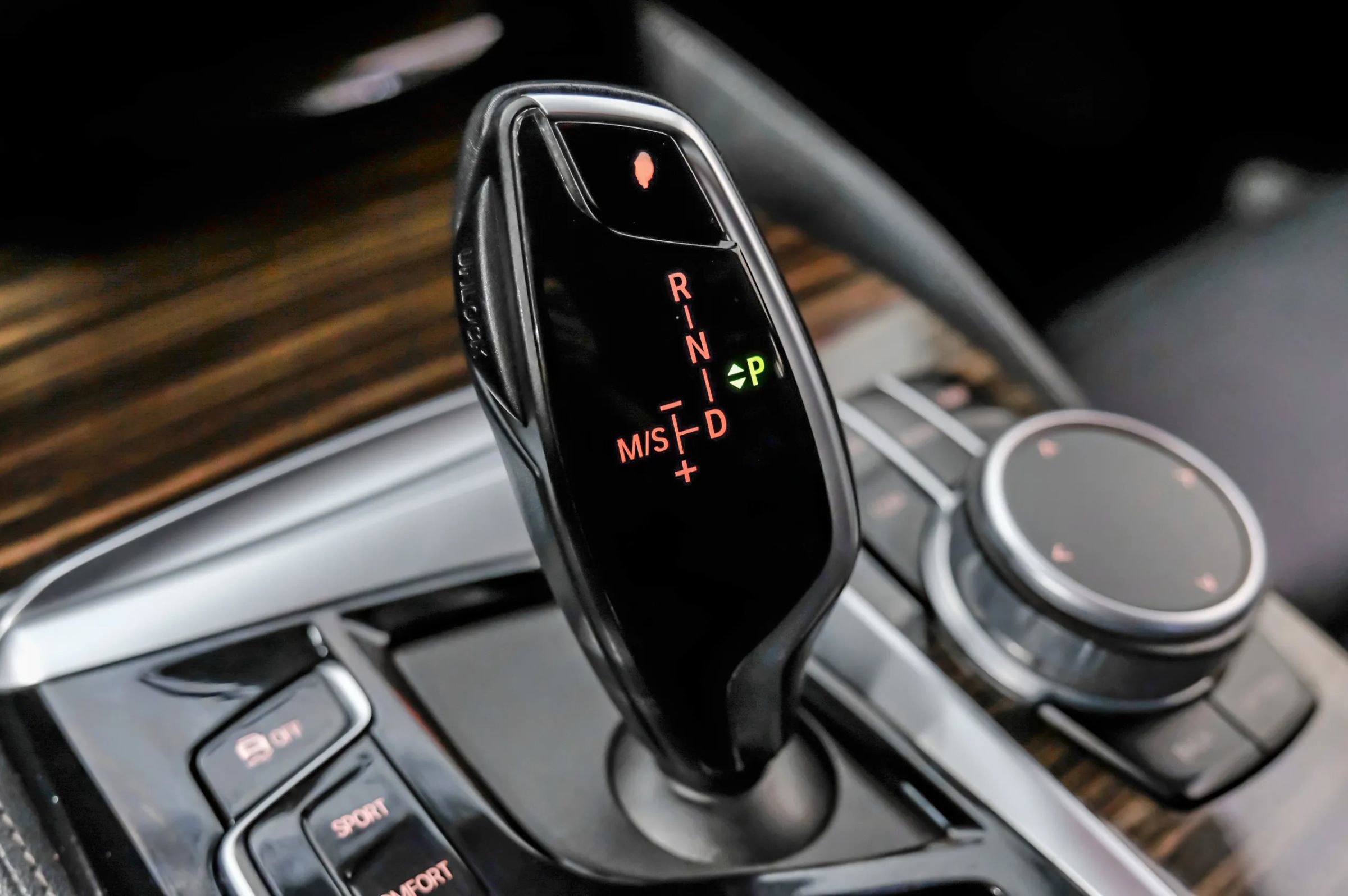 Used 2022 BMW 540i w/ M Sport Package RWD image 28