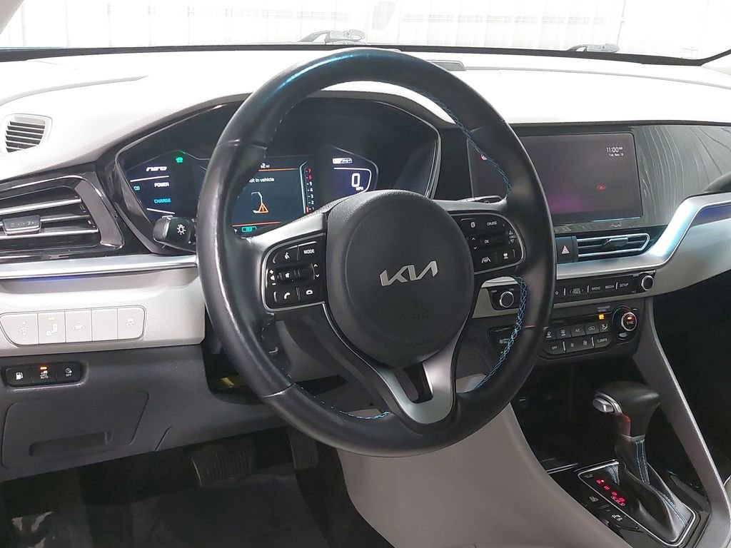 Used 2022 Kia Niro EX Premium image 15