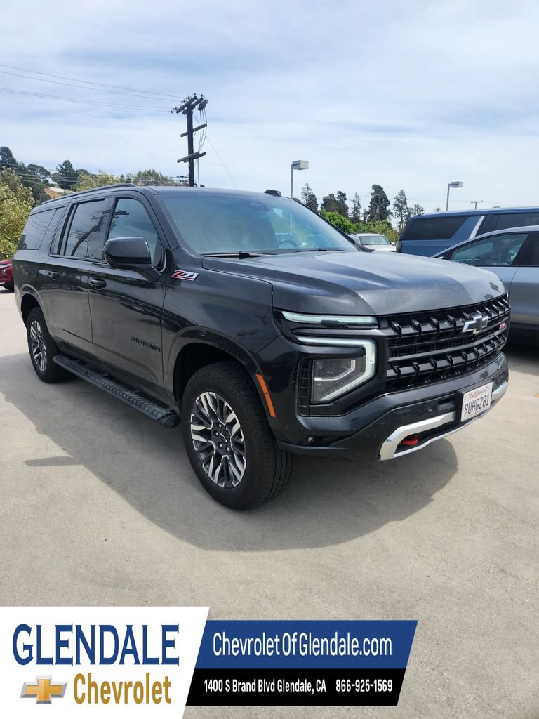 Used 2025 Chevrolet Suburban Z71 AWD/4WD image 8