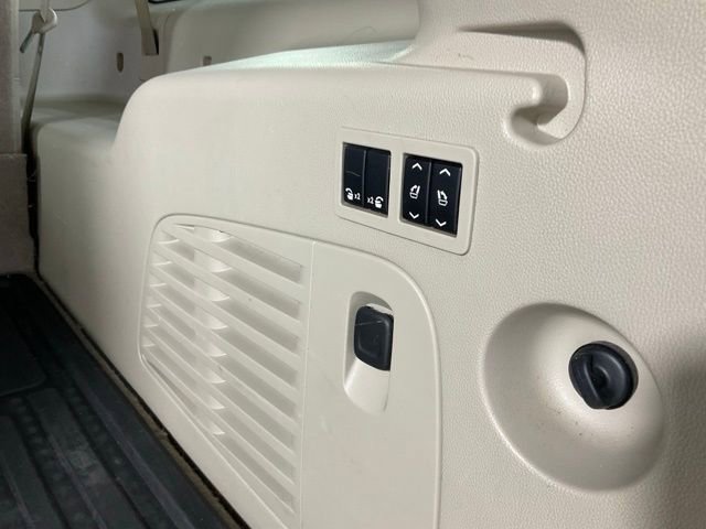 Used 2016 Cadillac Escalade ESV Luxury image 37