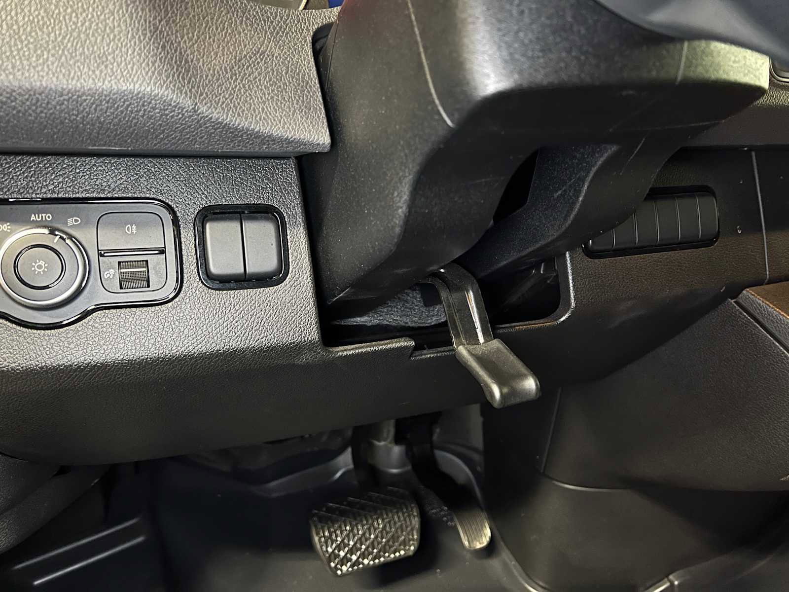 Used 2025 Mercedes-Benz Sprinter 2500 image 24