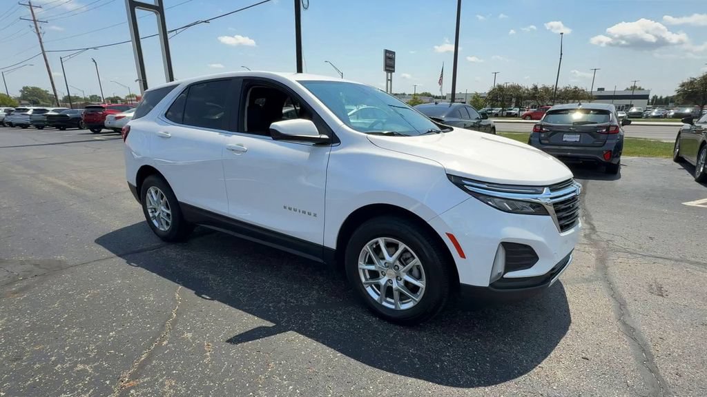Used 2022 Chevrolet Equinox LT AWD/4WD image 2