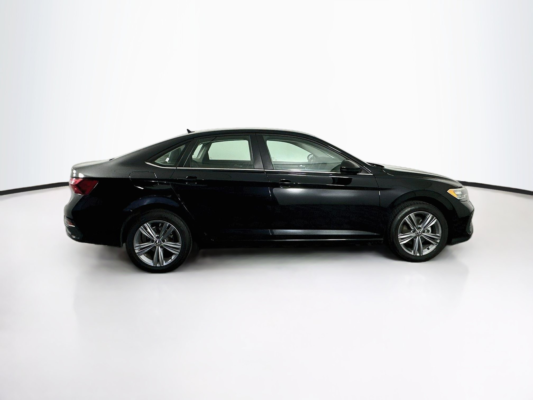 Used 2024 Volkswagen Jetta SE FWD image 10