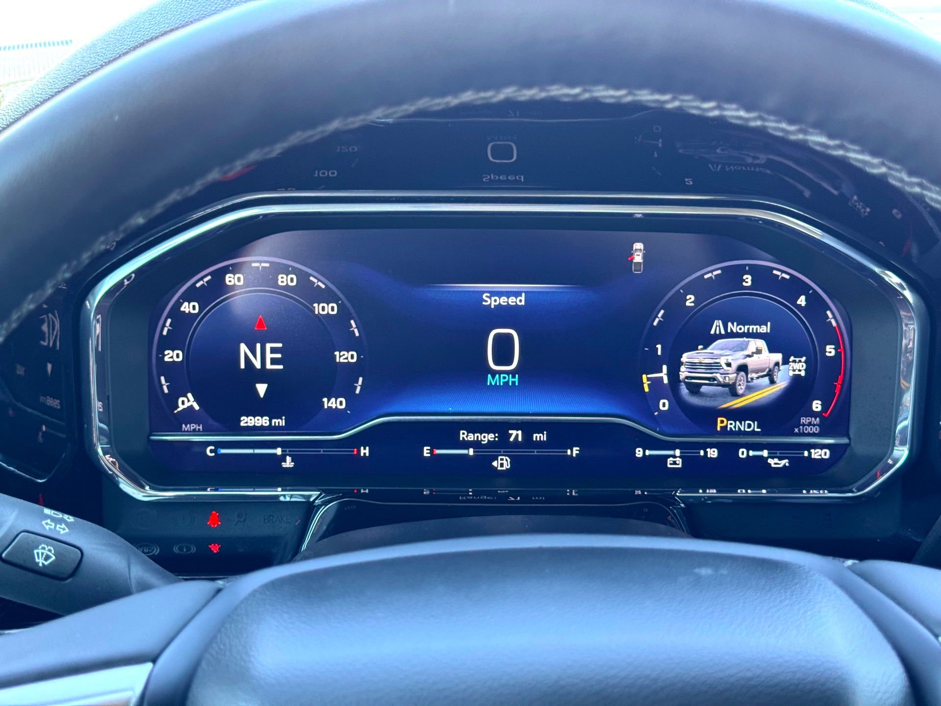 Used 2025 Chevrolet Silverado 2500 LT w/ Convenience Package AWD/4WD image 25