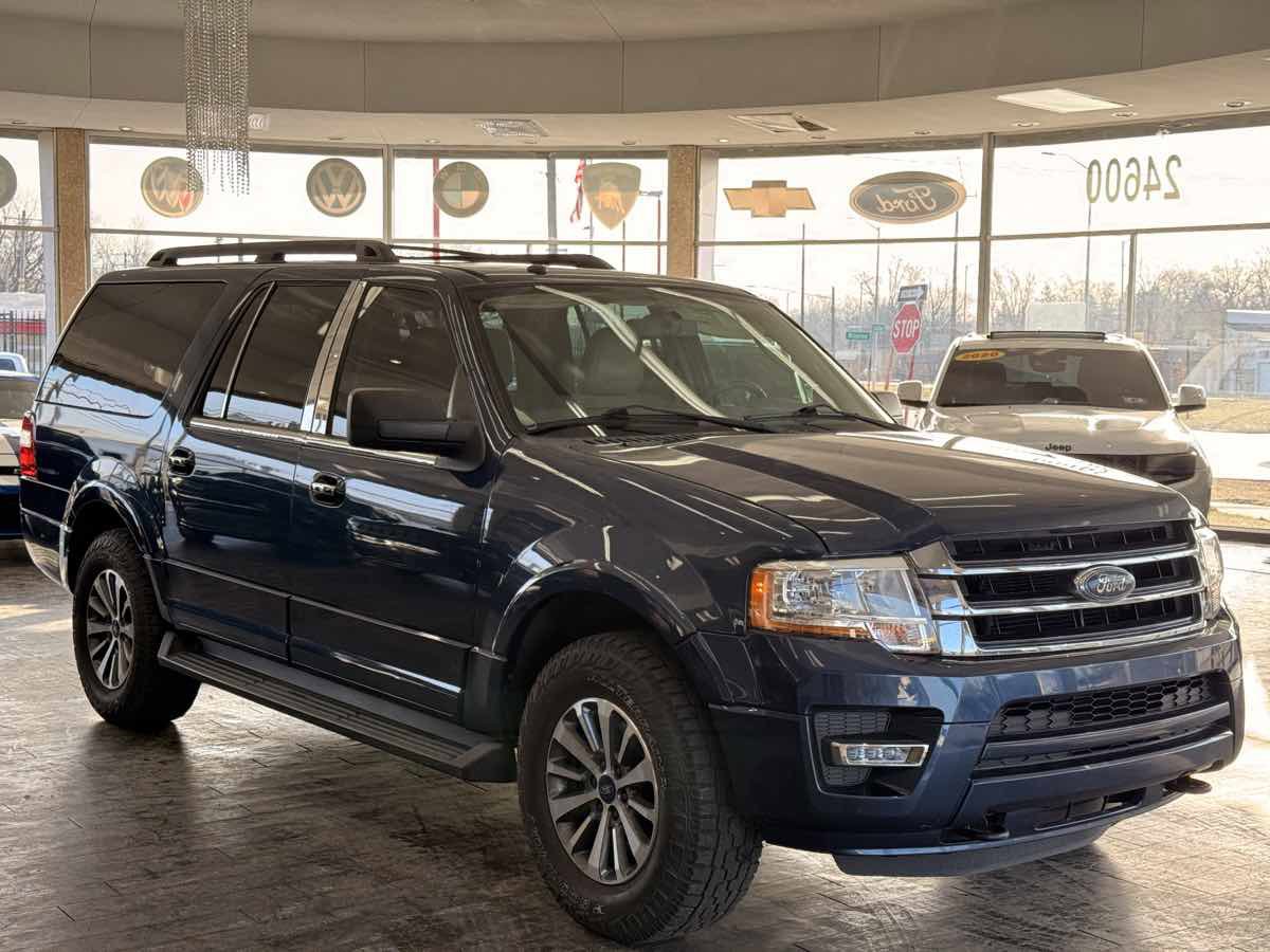 Used 2017 Ford Expedition EL XLT w/ Equipment Group 202A image 1