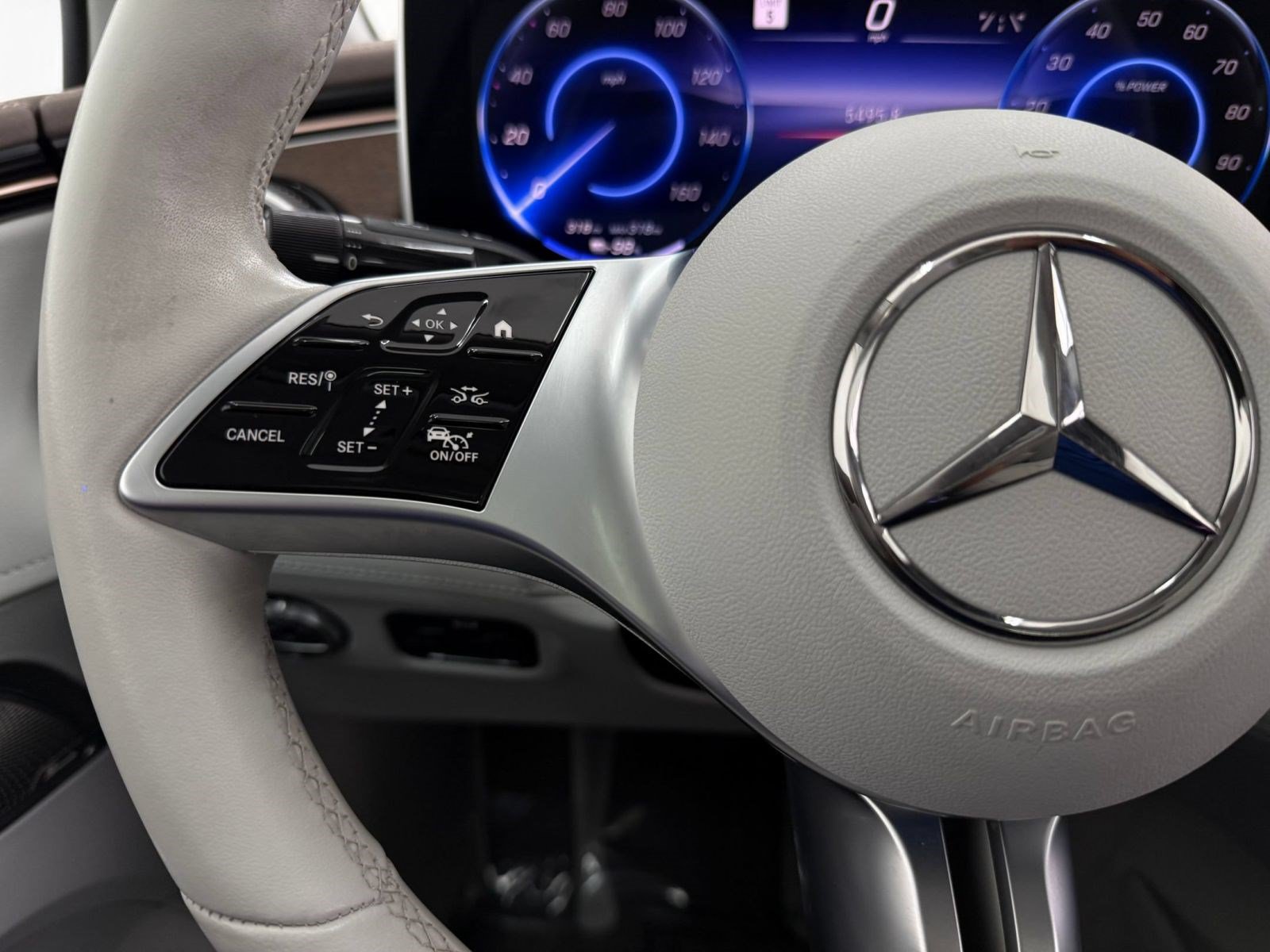 Used 2023 Mercedes-Benz EQE 350+ 4MATIC Sedan image 13