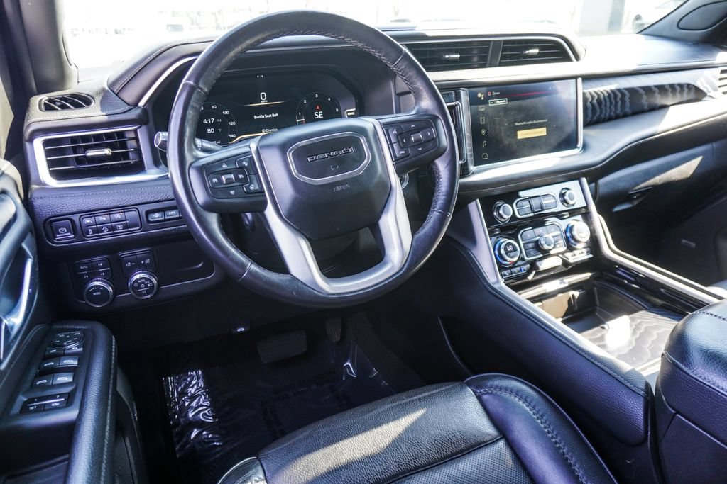 Used 2023 GMC Yukon Denali AWD/4WD image 14
