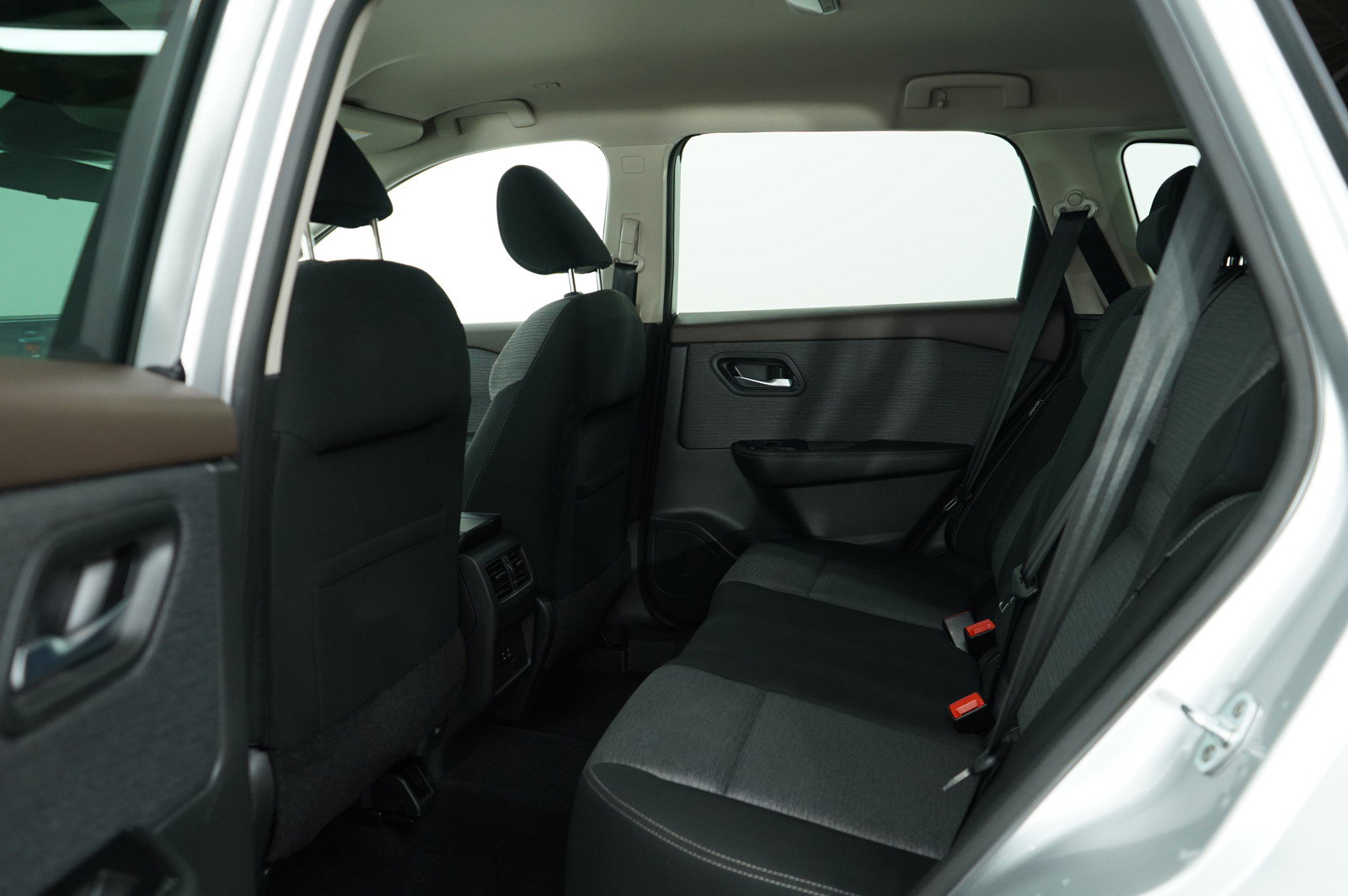 Used 2022 Nissan Rogue SV image 17