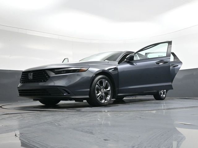 Used 2023 Honda Accord EX image 40