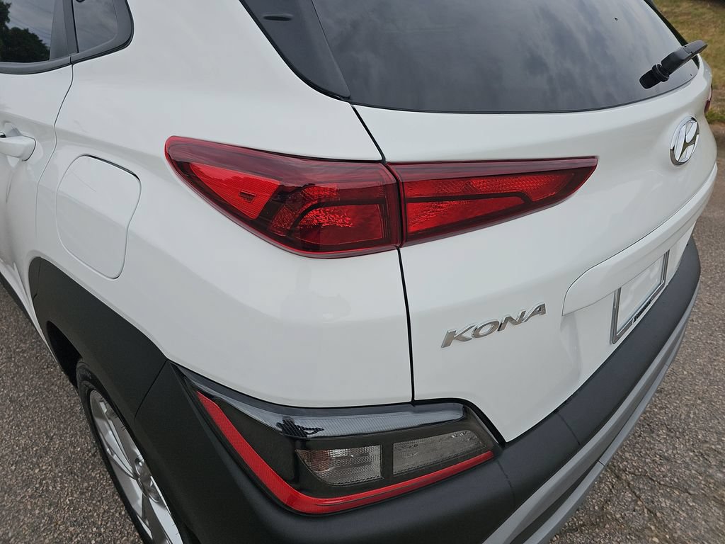 Certified 2023 Hyundai Kona SEL w/ Convenience Package AWD/4WD image 30