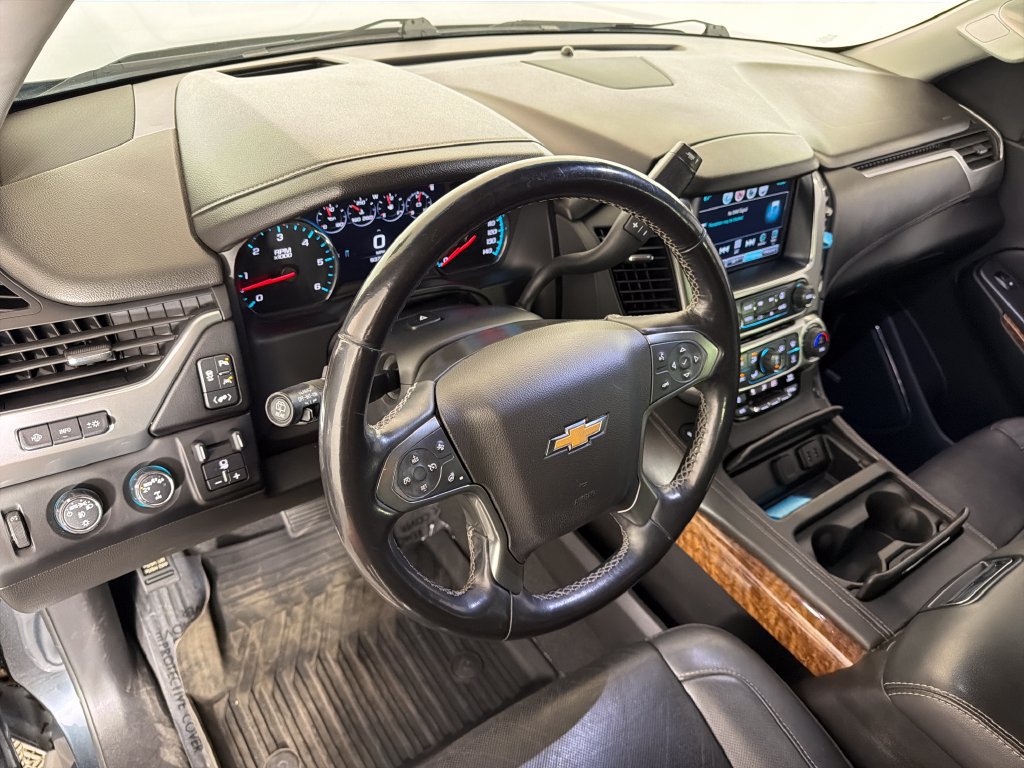 Used 2019 Chevrolet Suburban Premier w/ RST 6.2L Performance Edition AWD/4WD image 13