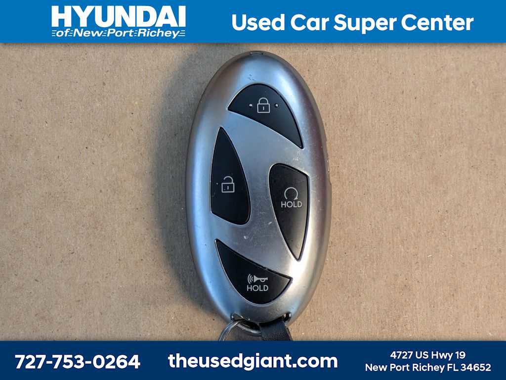 Used 2024 Hyundai Santa Fe SE image 39