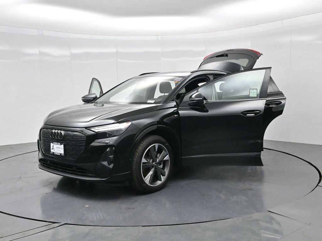 Used 2024 Audi Q4 e-tron Premium Plus w/ Premium Plus AWD/4WD image 33