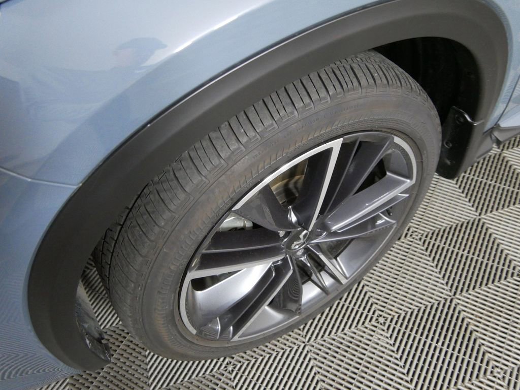 Certified 2025 INFINITI QX55 Luxe w/ Cargo Package image 11