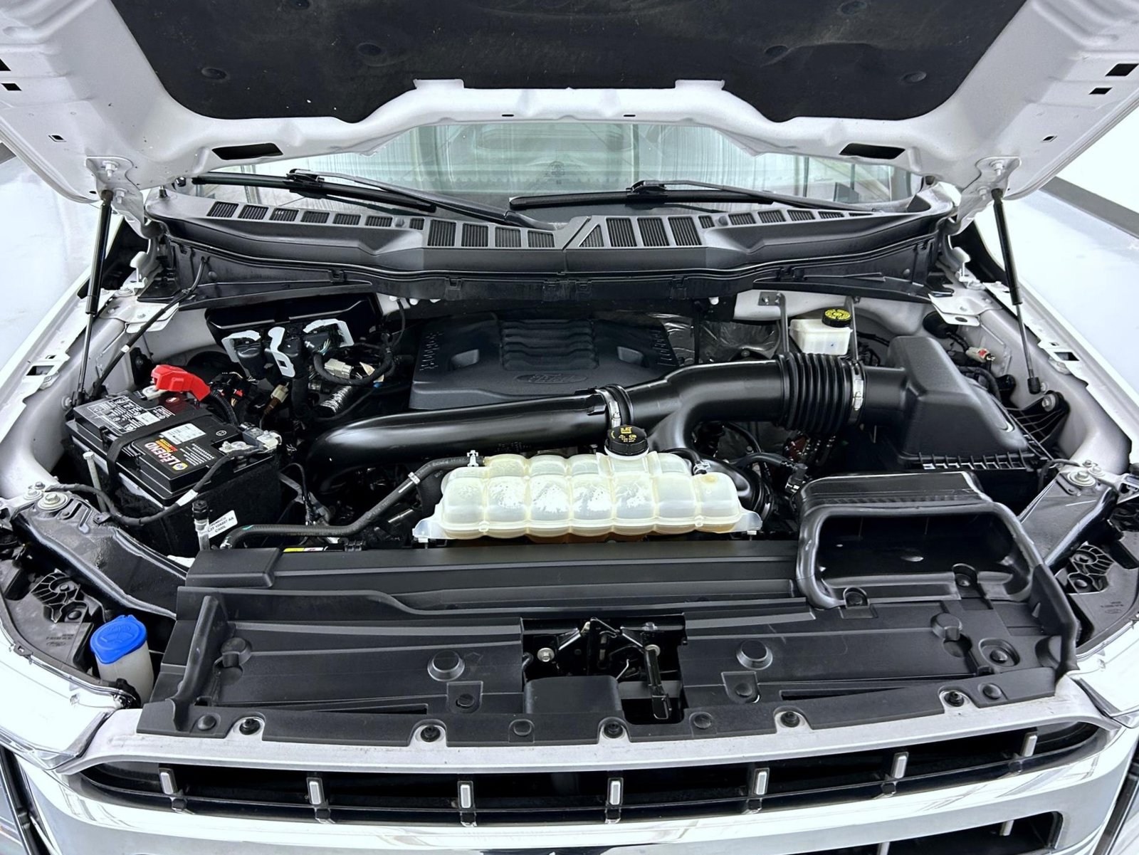 Used 2021 Ford F150 Lariat w/ Equipment Group 502A High AWD/4WD image 25