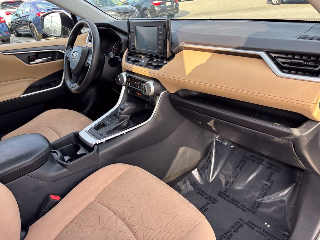 Used 2019 Toyota RAV4 XLE image 37