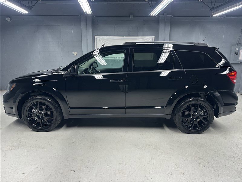 Used 2017 Dodge Journey SXT w/ Blacktop Package image 10