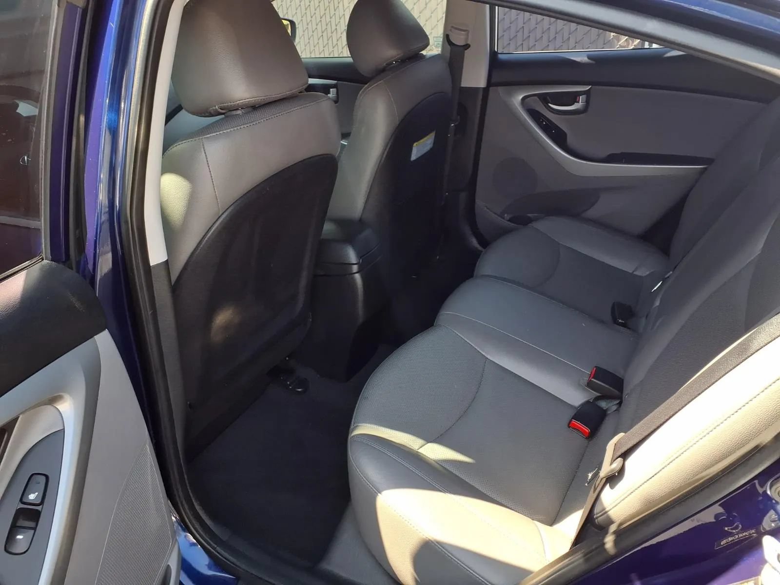 Used 2014 Hyundai Elantra Limited FWD image 16