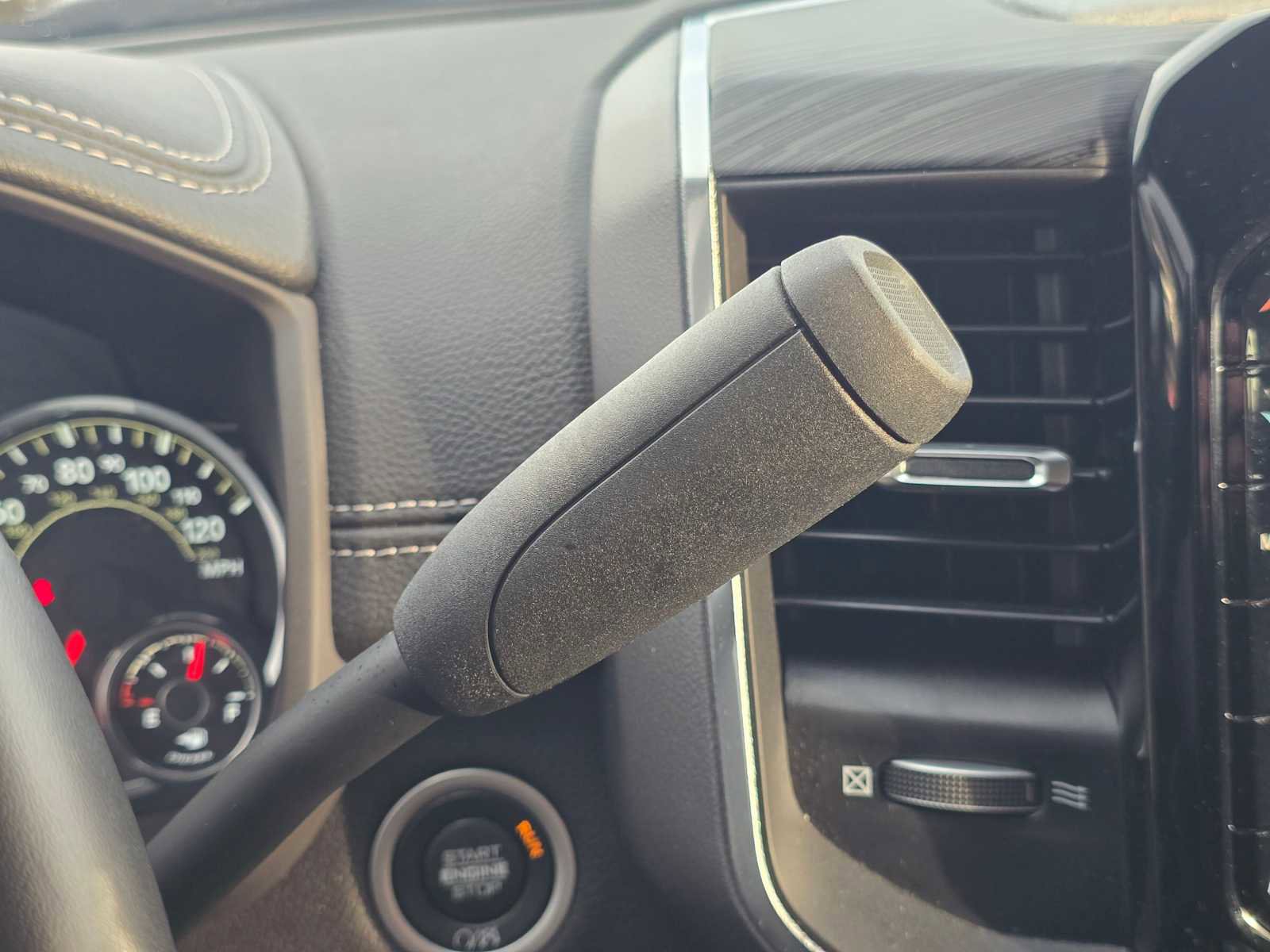 Used 2024 RAM 3500 Laramie w/ Night Edition image 40