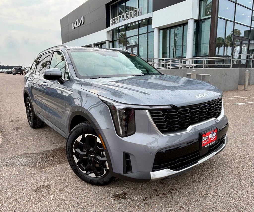 New 2025 Kia Sorento S w/ Panoramic Sunroof Package