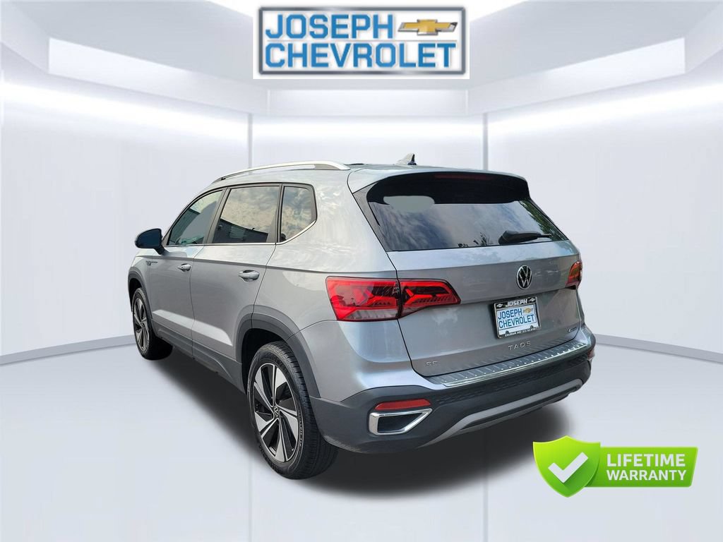 Used 2024 Volkswagen Taos SE AWD/4WD image 3