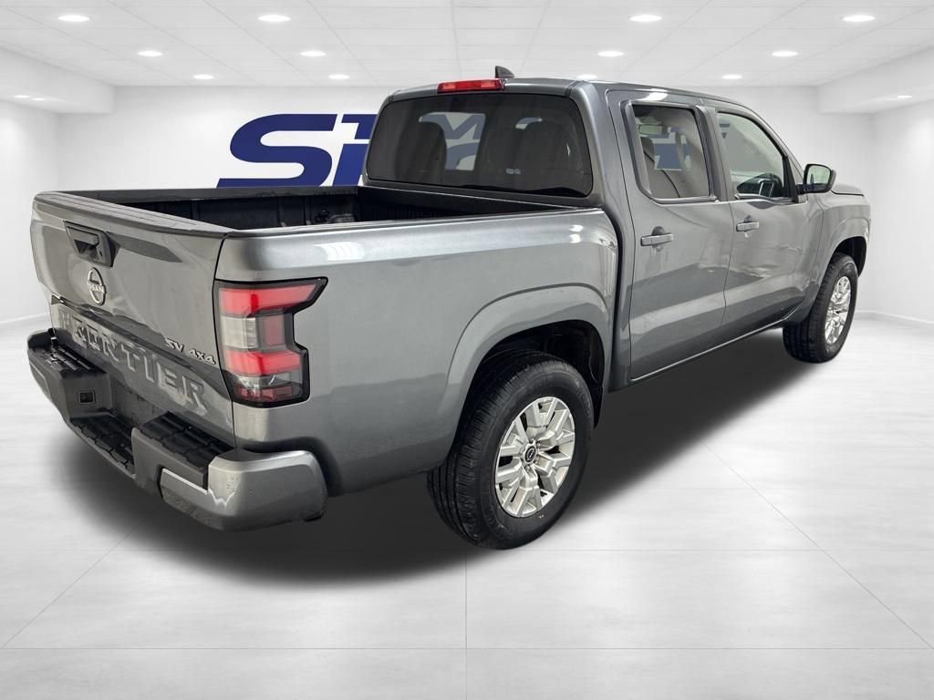 Used 2023 Nissan Frontier SV image 4