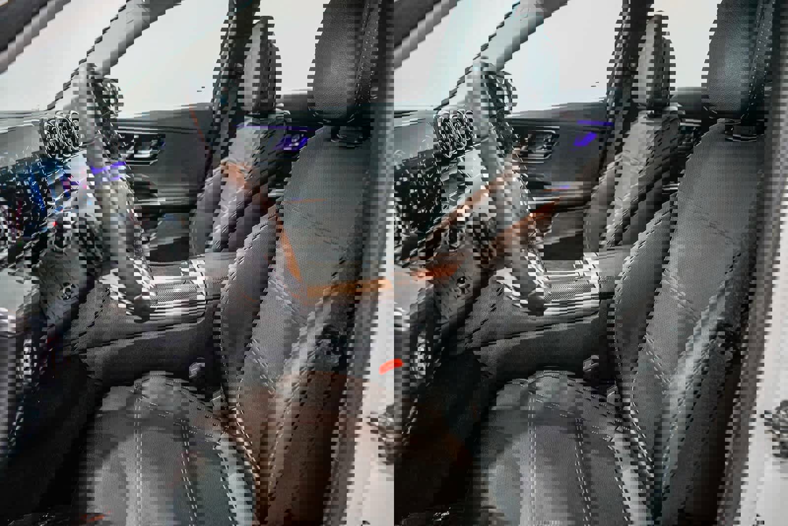 Used 2023 Mercedes-Benz C 300 Sedan image 17