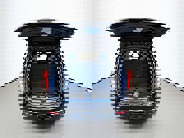 Used 2021 Chevrolet Tahoe RST w/ Luxury Package image 31