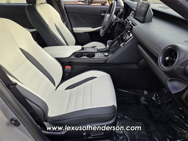 Used 2024 Lexus IS 500 image 16