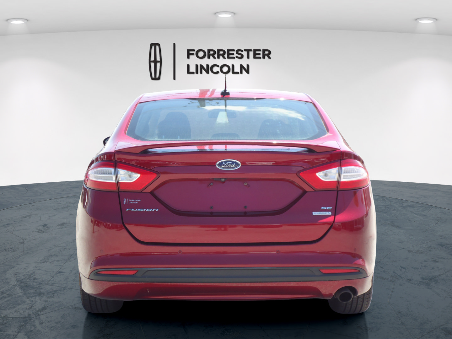 Used 2015 Ford Fusion SE FWD image 4