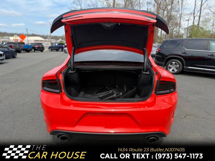 Used 2019 Dodge Charger Scat Pack w/ Dynamics Package RWD image 19