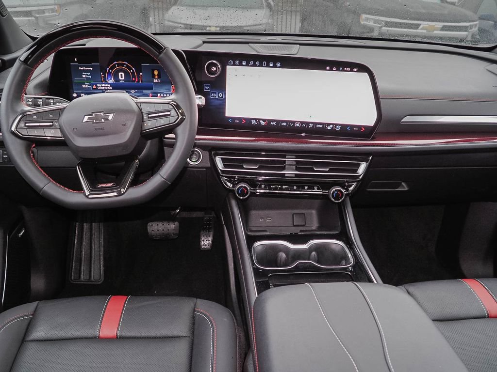 Used 2024 Chevrolet Traverse RS image 9