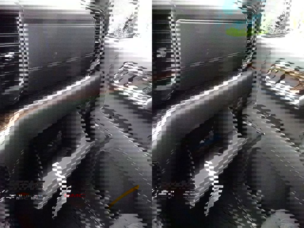 New 2026 GMC Sierra 1500 Elevation image 29