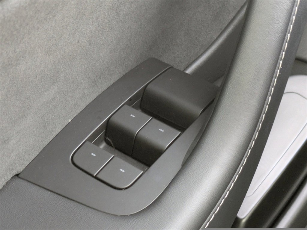 Used 2022 Tesla Model 3 image 18