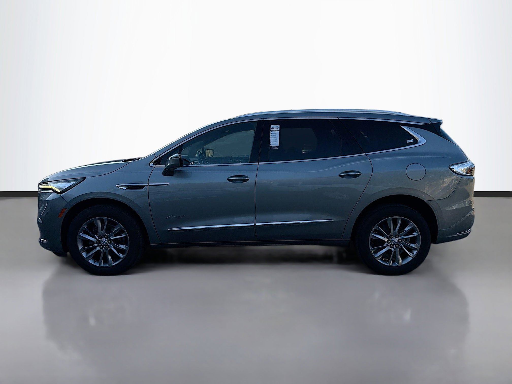 Used 2023 Buick Enclave Avenir w/ Avenir Technology Package image 6