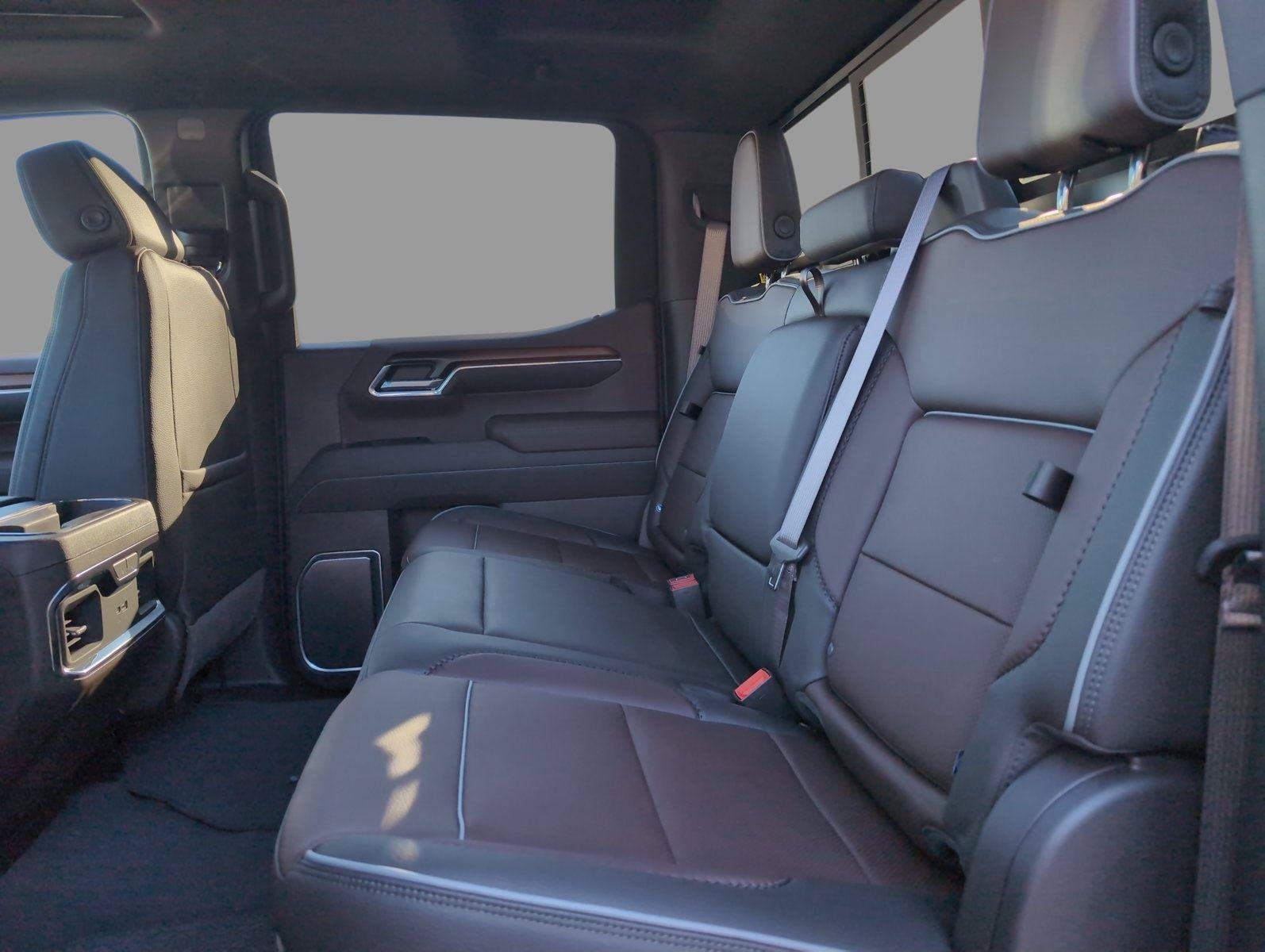 New 2026 GMC Sierra 1500 Denali w/ Denali Reserve Package AWD/4WD image 28