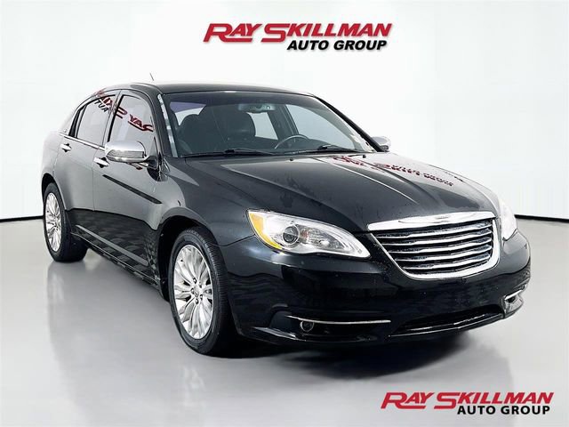 Used 2011 Chrysler 200 Limited image 1