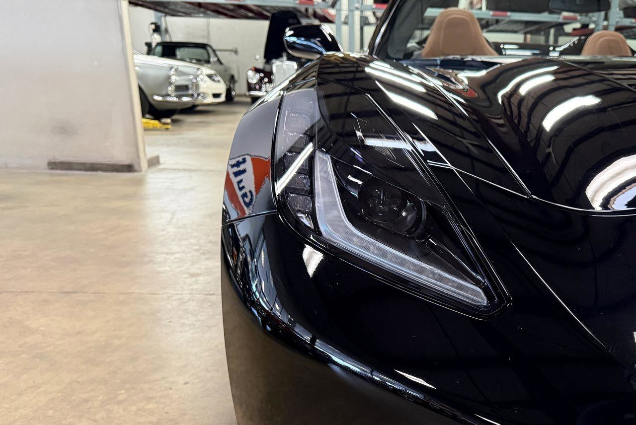 Used 2018 Chevrolet Corvette Stingray Convertible w/ 3LT Preferred Equipment Group image 24