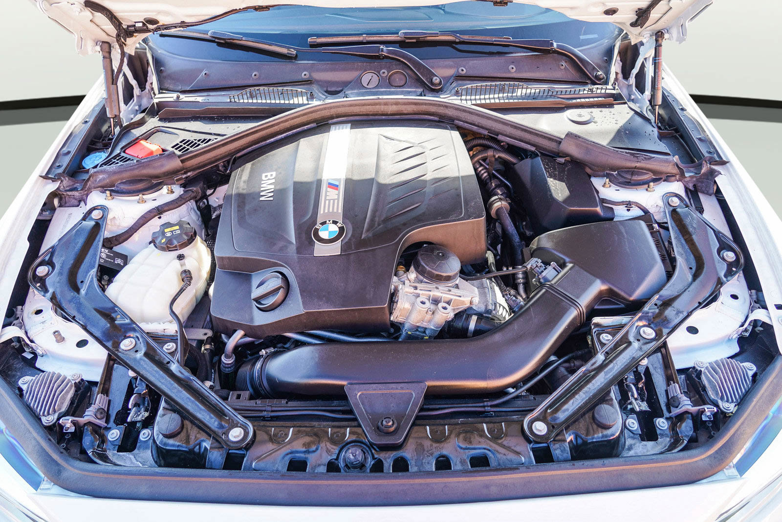 Used 2016 BMW M2 image 34