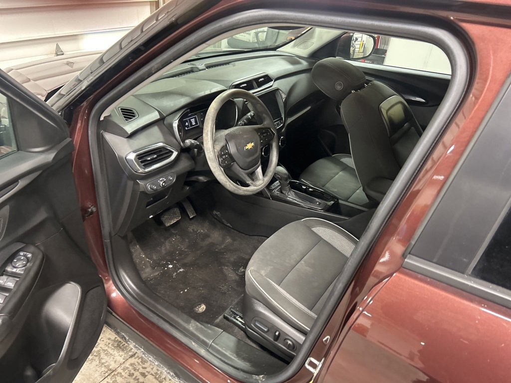 Used 2023 Chevrolet TrailBlazer LT w/ Convenience Package image 6