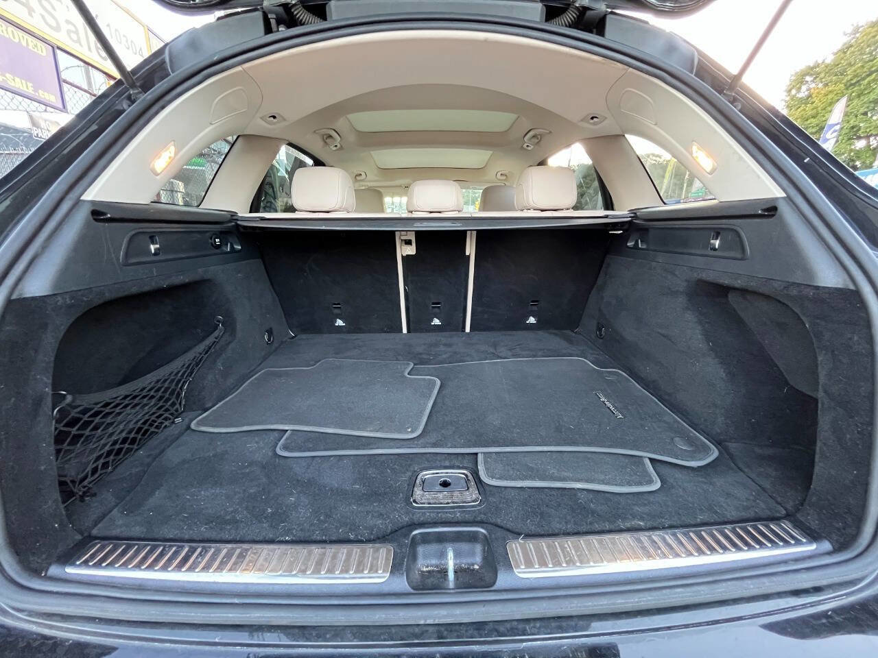 Used 2017 Mercedes-Benz GLC 300 4MATIC w/ Premium 1 Package image 18